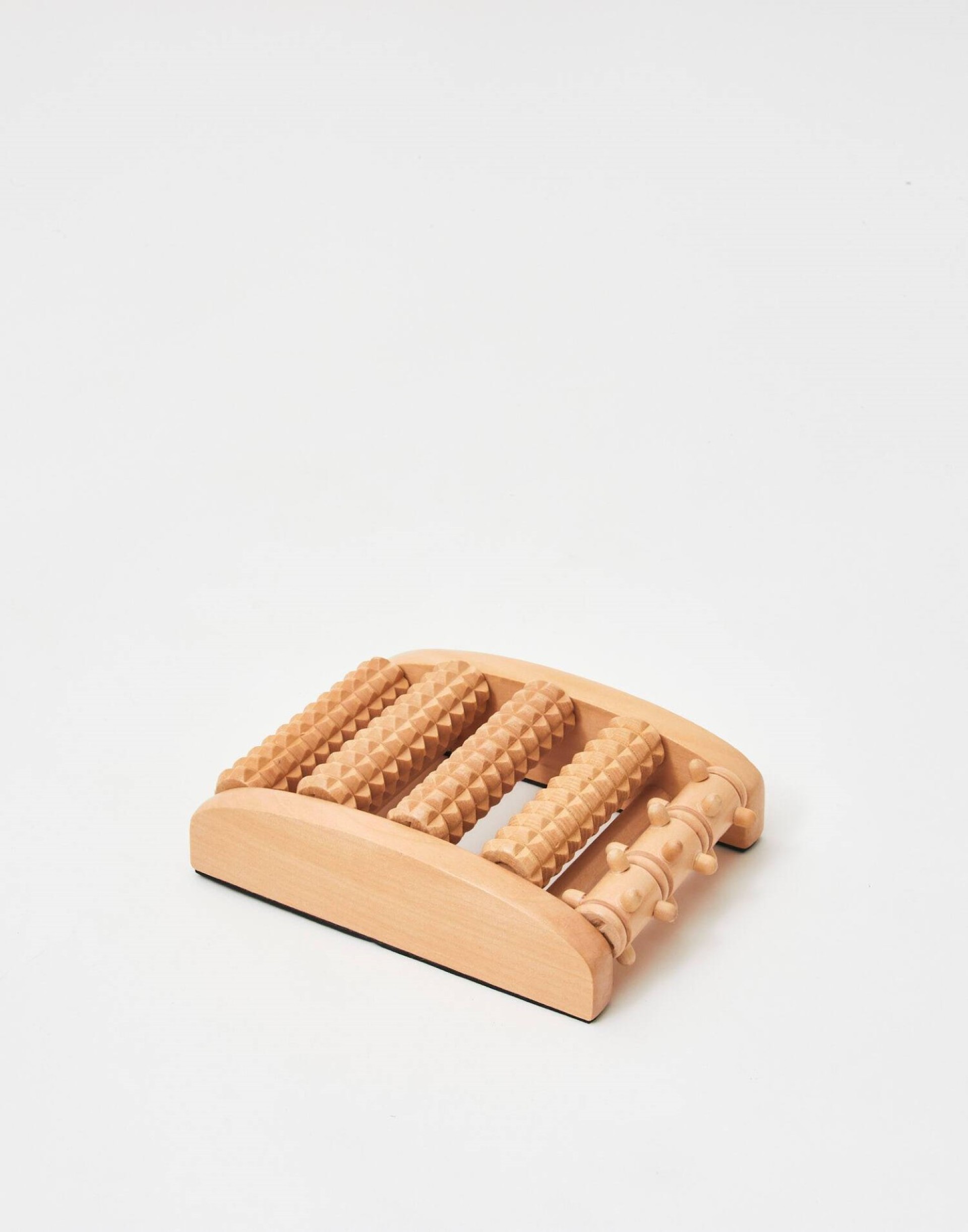 Massageador para pés de madeira