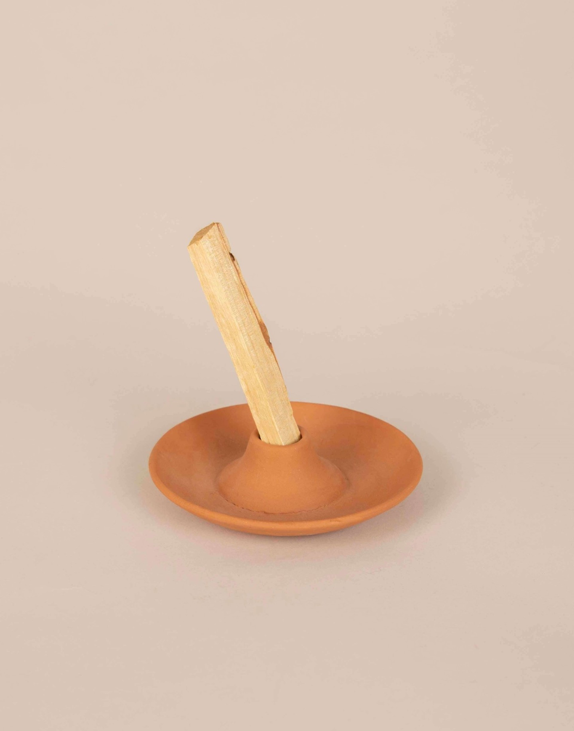 Suporte terracota palo santo e incenso