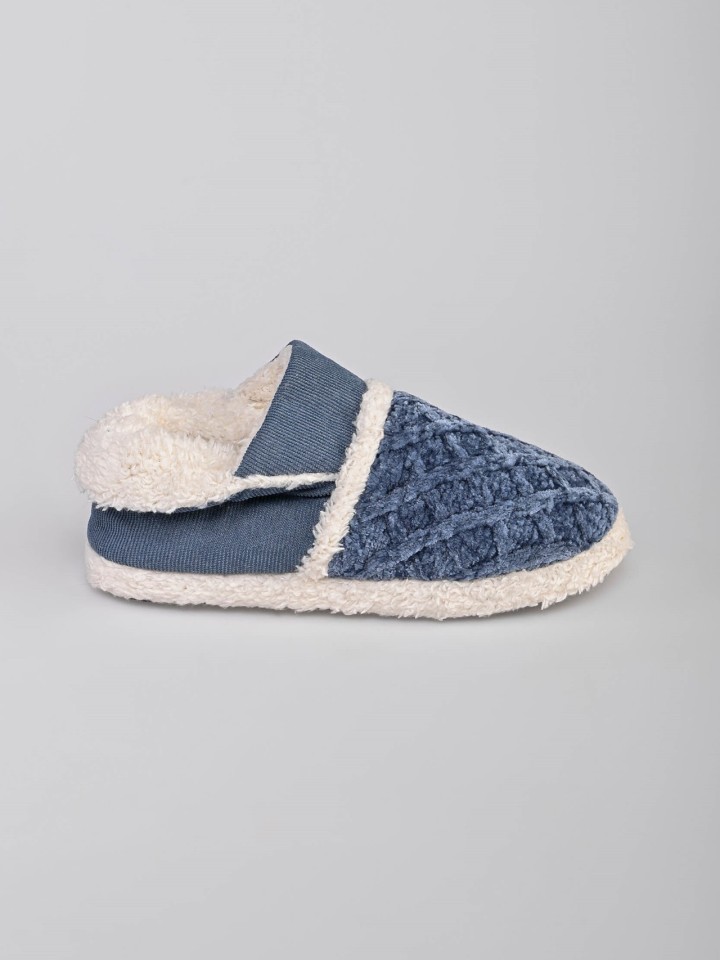 Pantufa em Bombazine