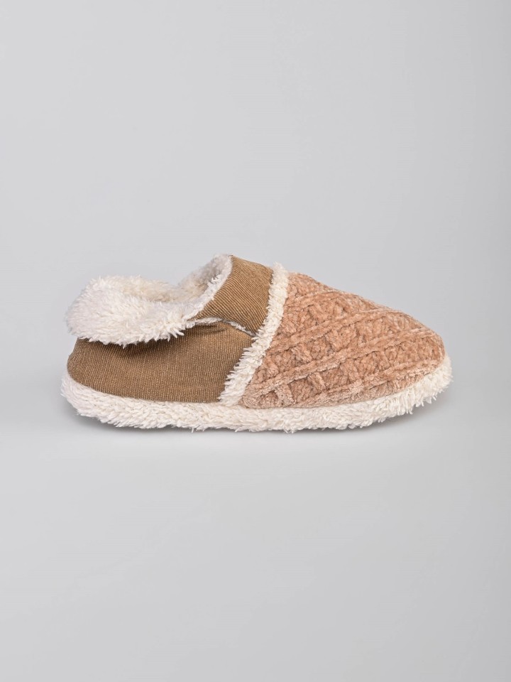 Pantufa em Bombazine