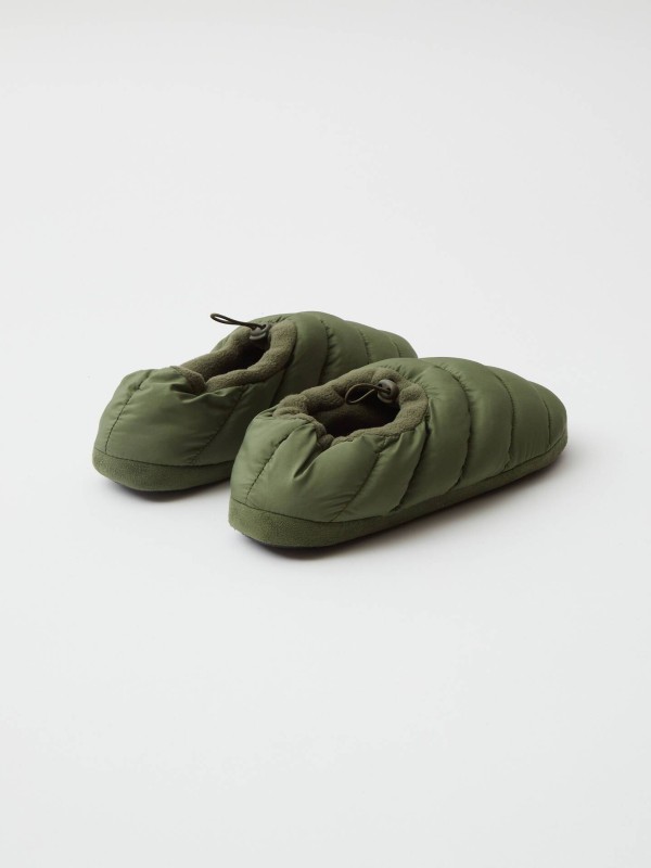 Chinelo Acolchoado de Homem Chinelo Acolchoado de Homem