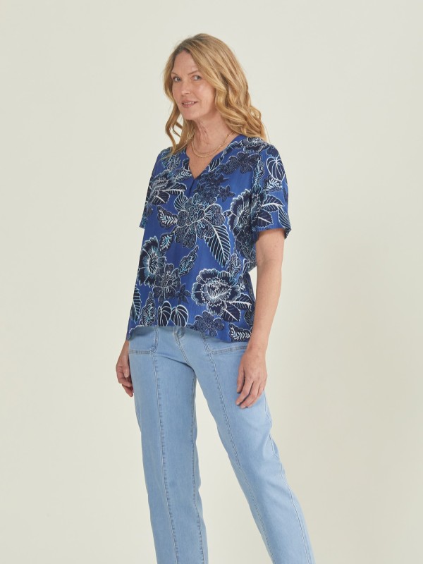 Blusa Com Padrao Floral Azul