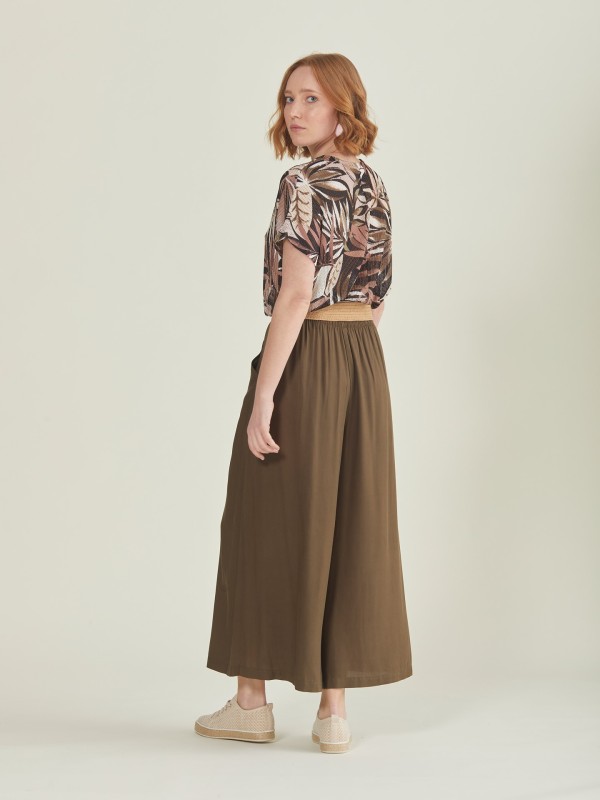 Blusa De  Malha Perfurada Elastica Tropical