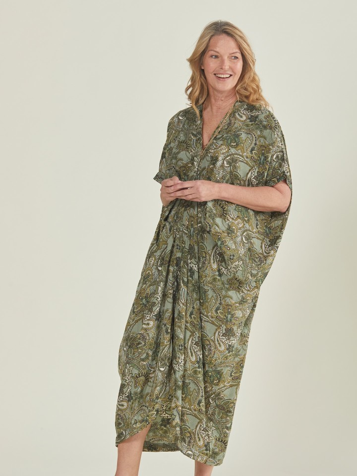 Kaftan em polyester acetinado