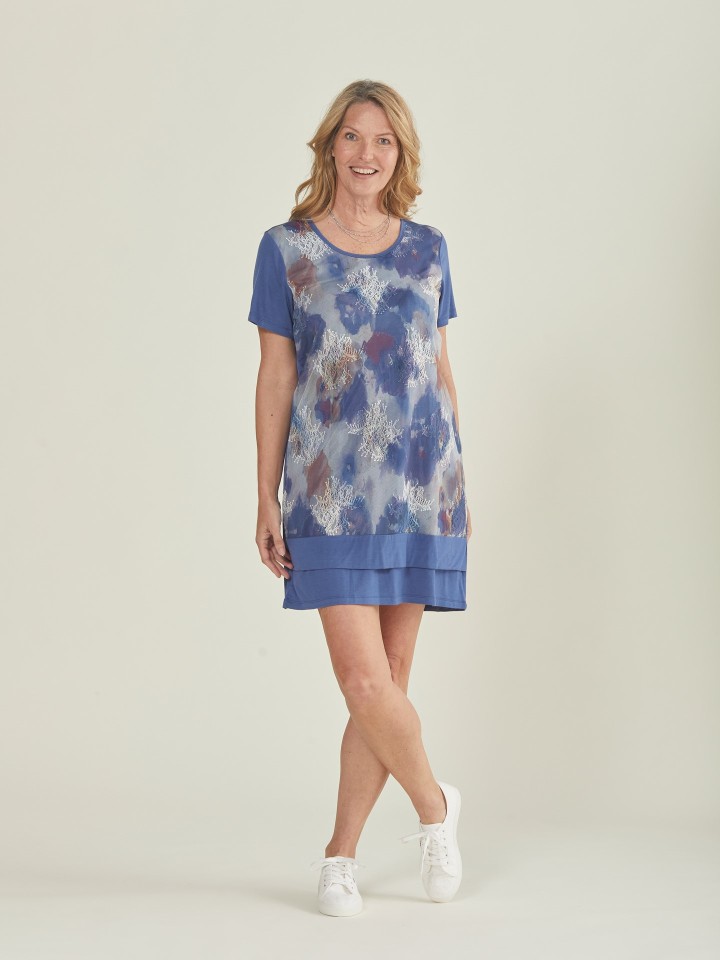 Vestido curto Com Renda