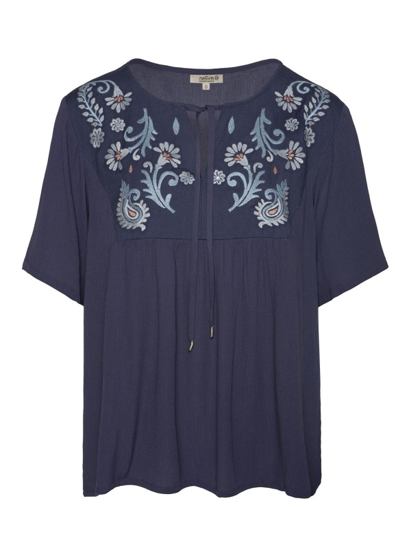 Blusa  com bordados Blusa  com bordados