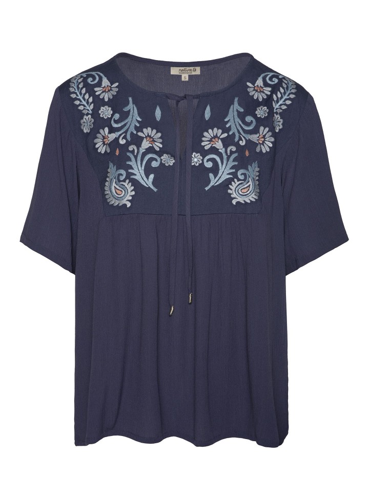 Blusa  com bordados