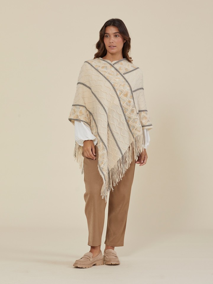 Poncho De Malha Branco