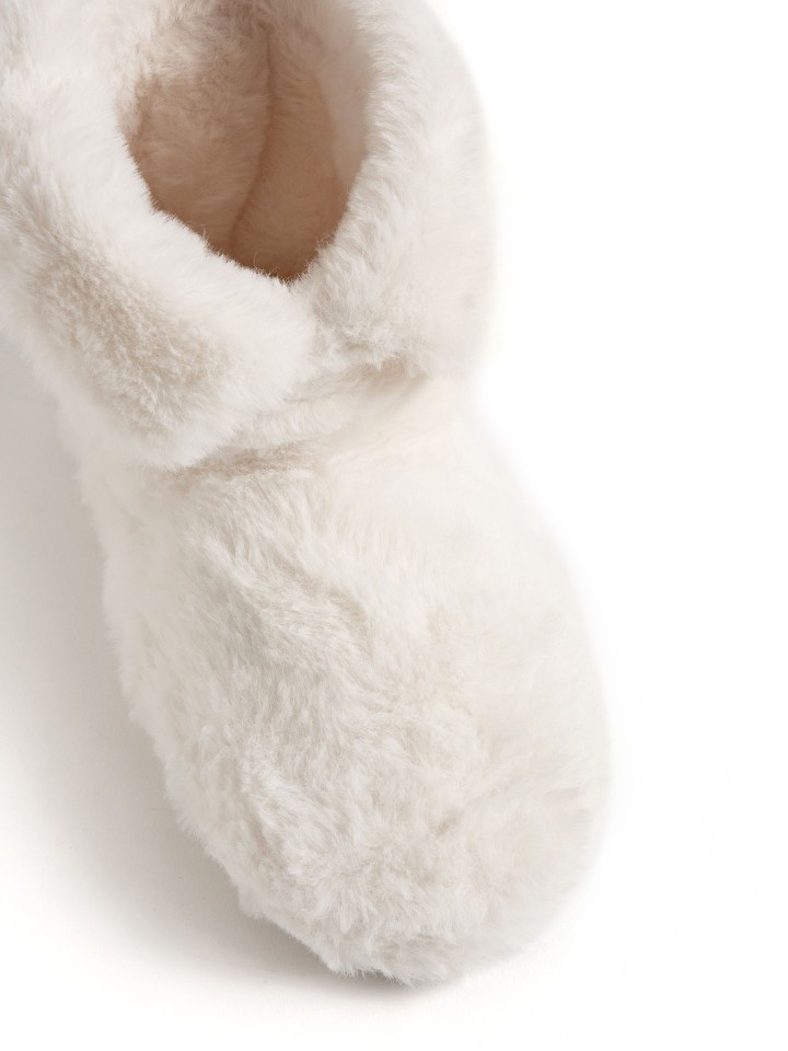 Pantufa Bota Em Pelo