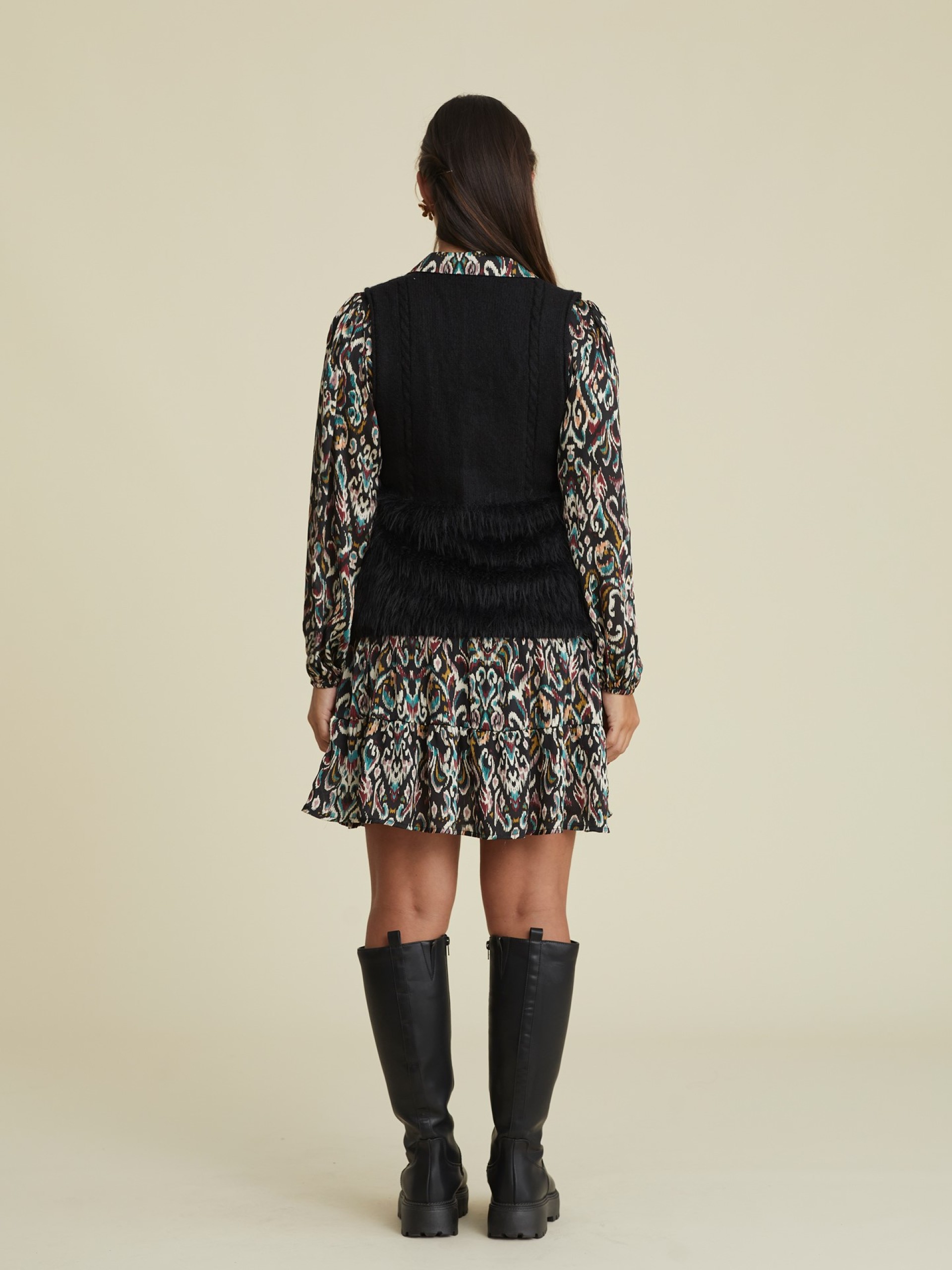 Colete Preto Com Pelo