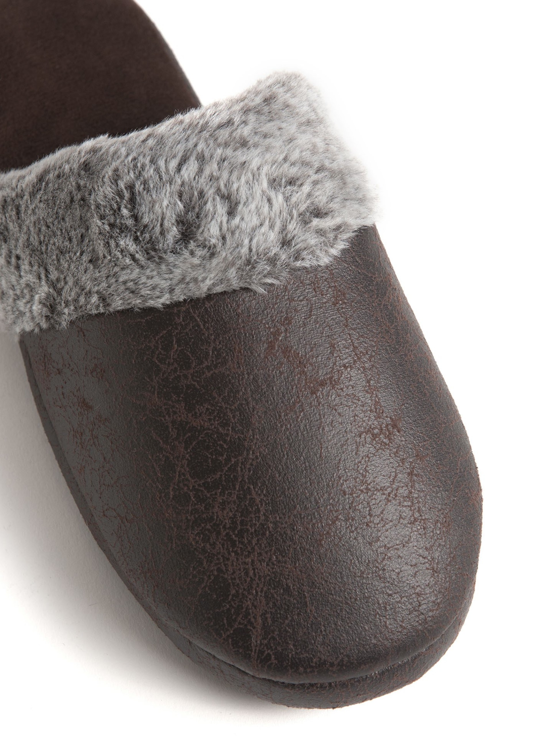 Chinelo de Homem Castanho