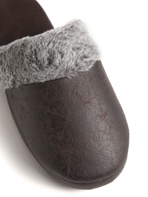 Chinelo de Homem Castanho