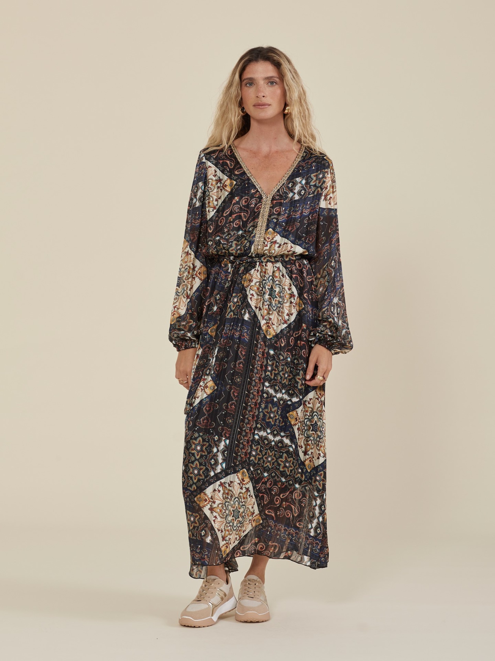 Vestido Com Padrao Preto