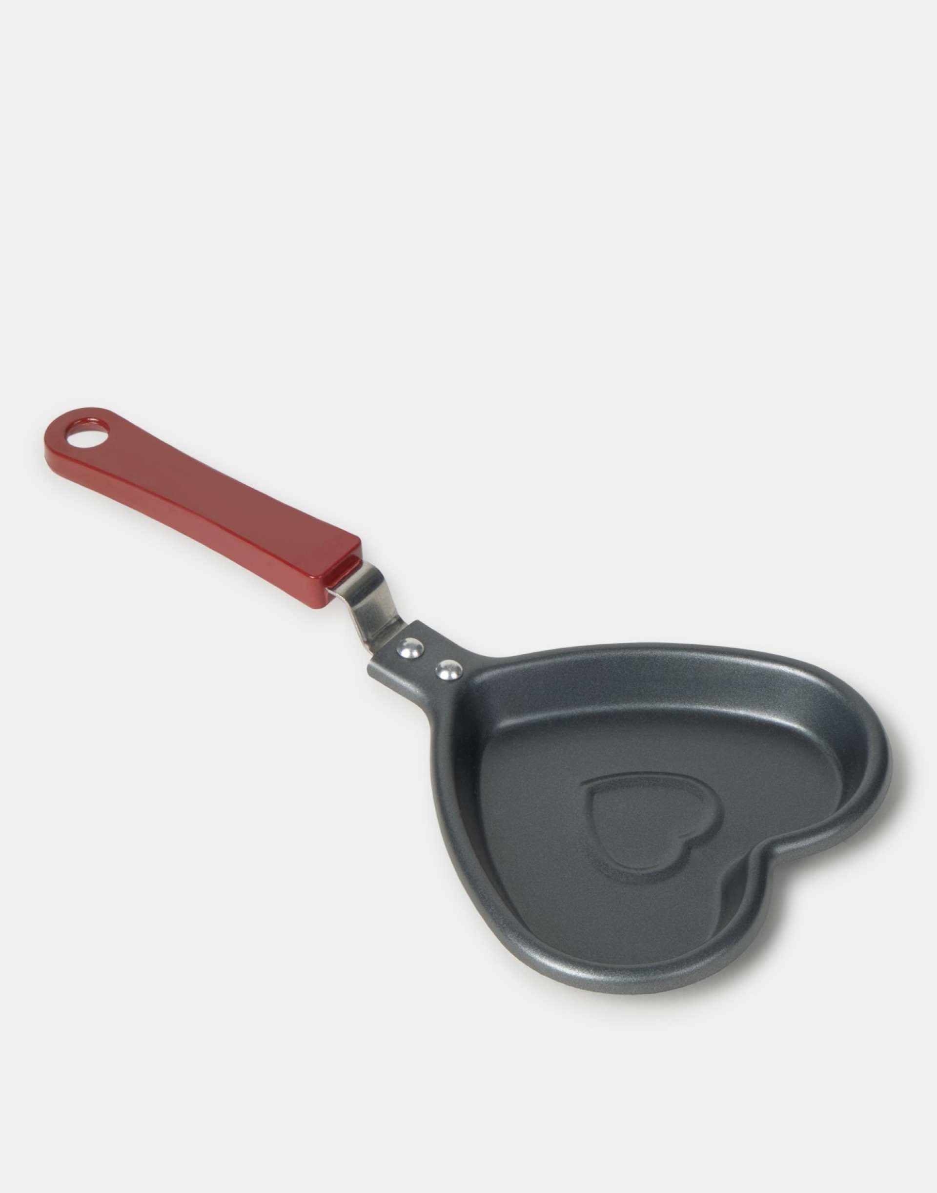 Frigideira de ovos em forma de coracao