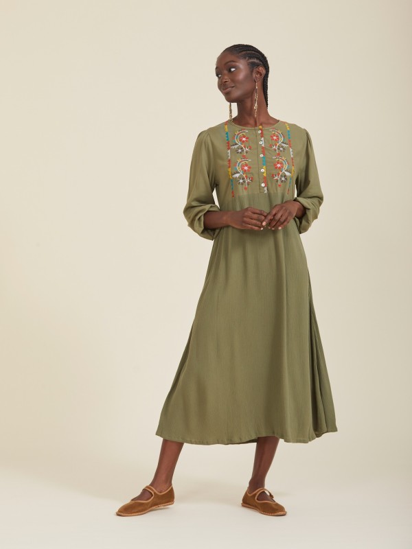 Vestido Midi Bordado Verde Vestido Midi Bordado Verde