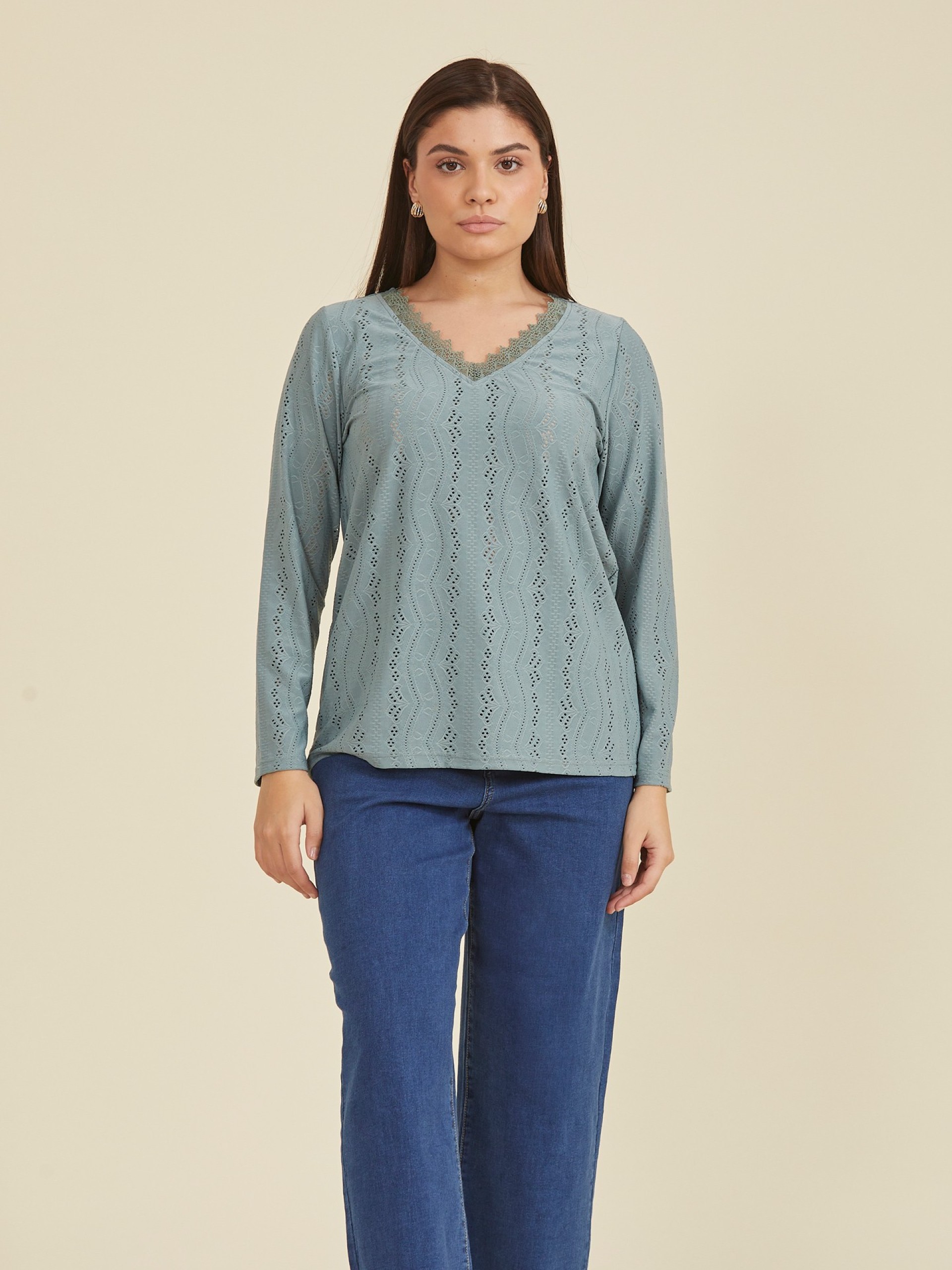 Blusa Solida Bordado Ingles