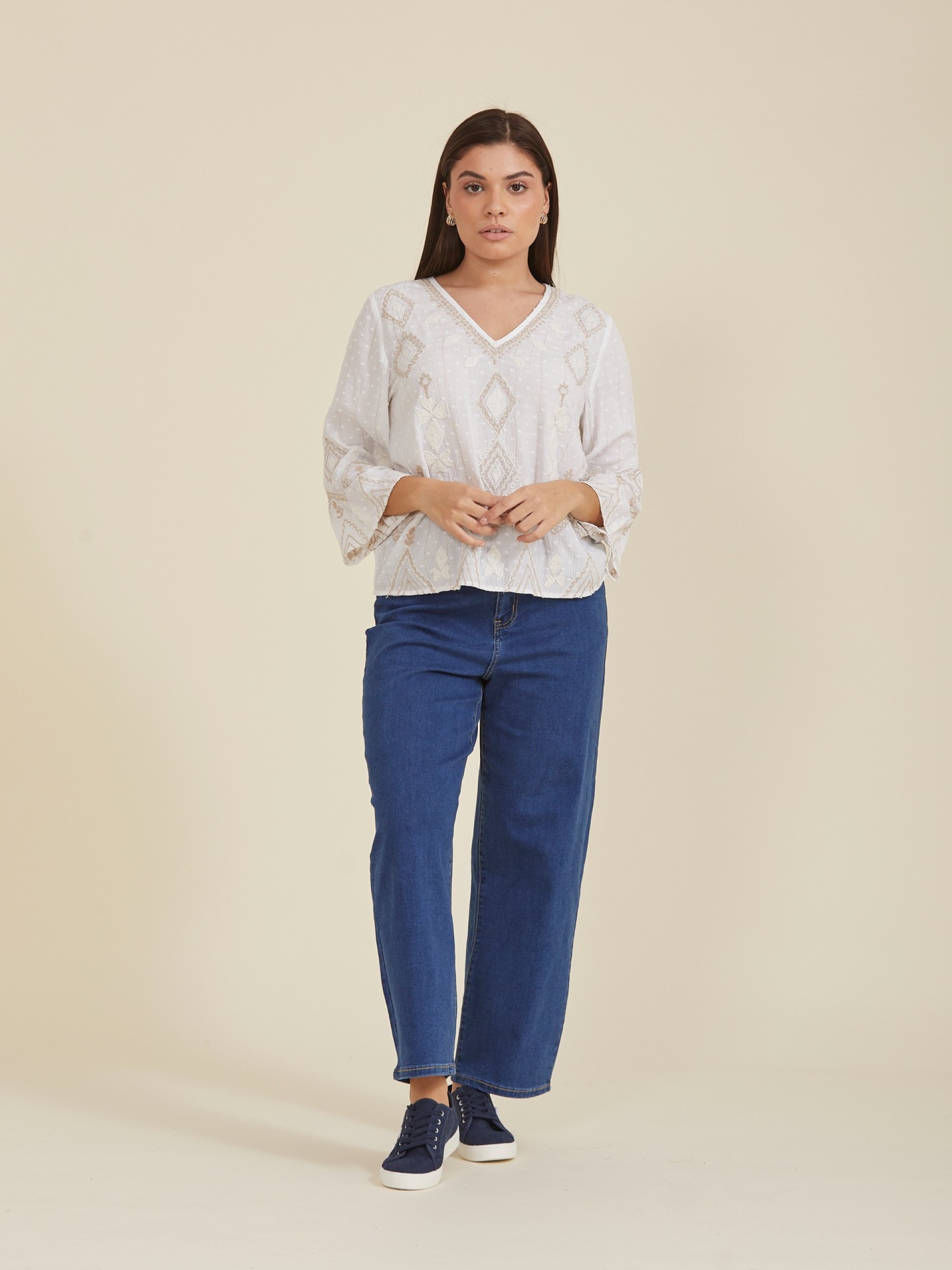 Blusa Branca Bordada