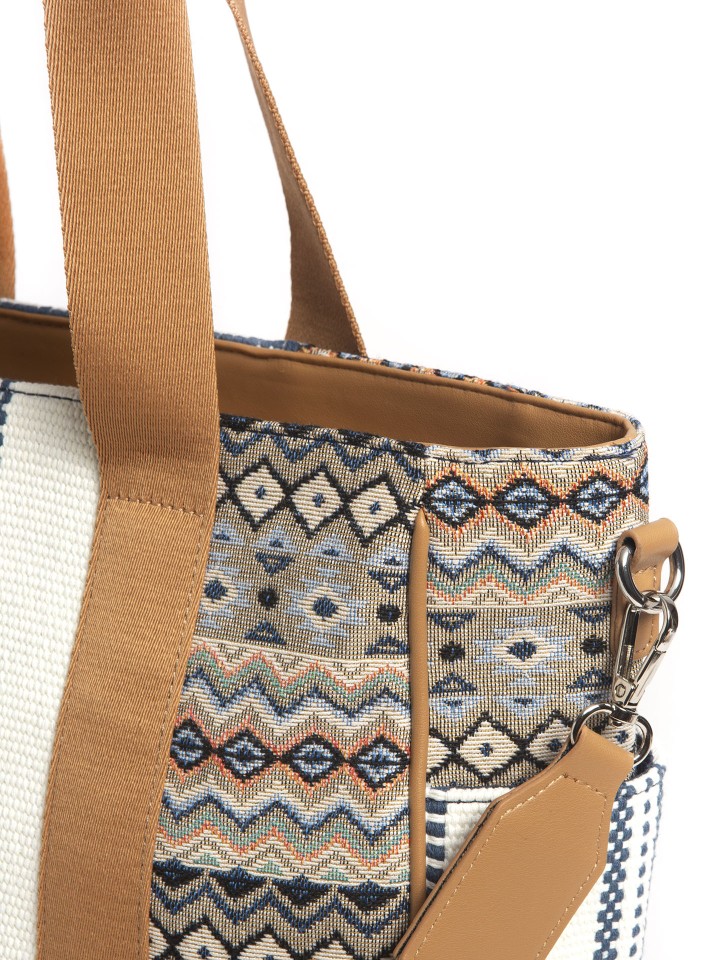 Shopper Com Padrao Em Jacquard