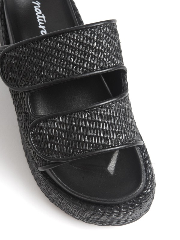 Sandalia Com Plataforma