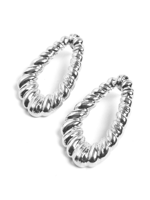 Brincos Medios Prateados