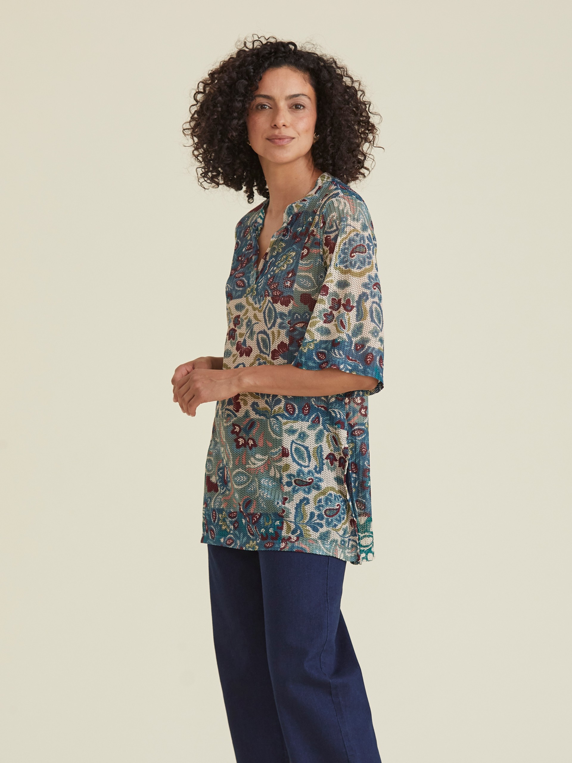 Tunica De Malha Perfurada Elastica