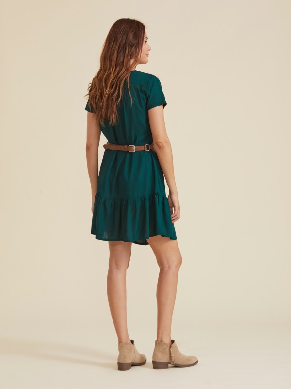 Vestido Curto com Bordado Florais Vestido Curto com Bordado Florais