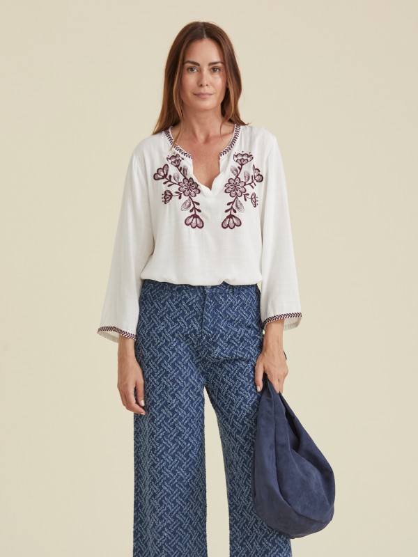 Blusa Bordada Azul