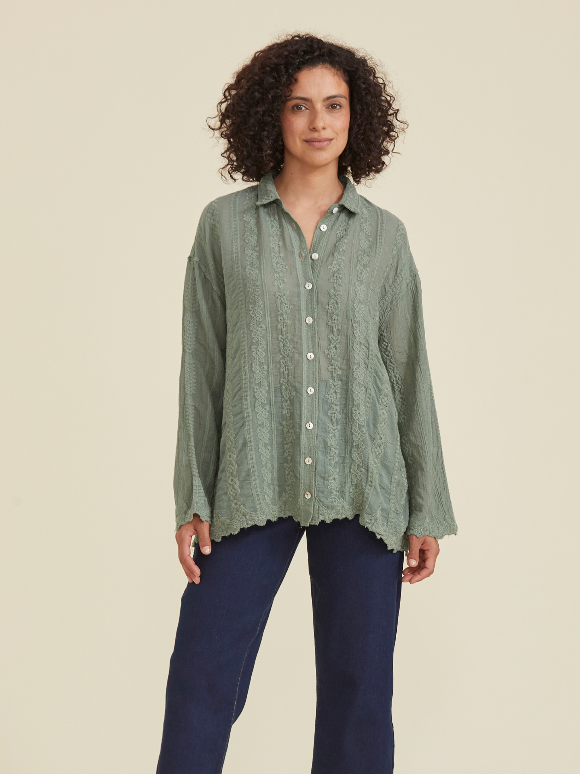 Camisa Bordada Solidas