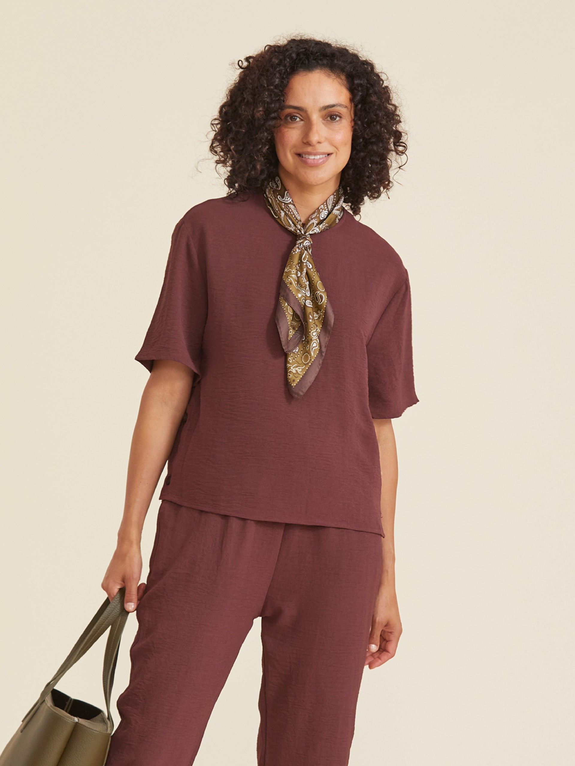 Blusa Solida com Botoes