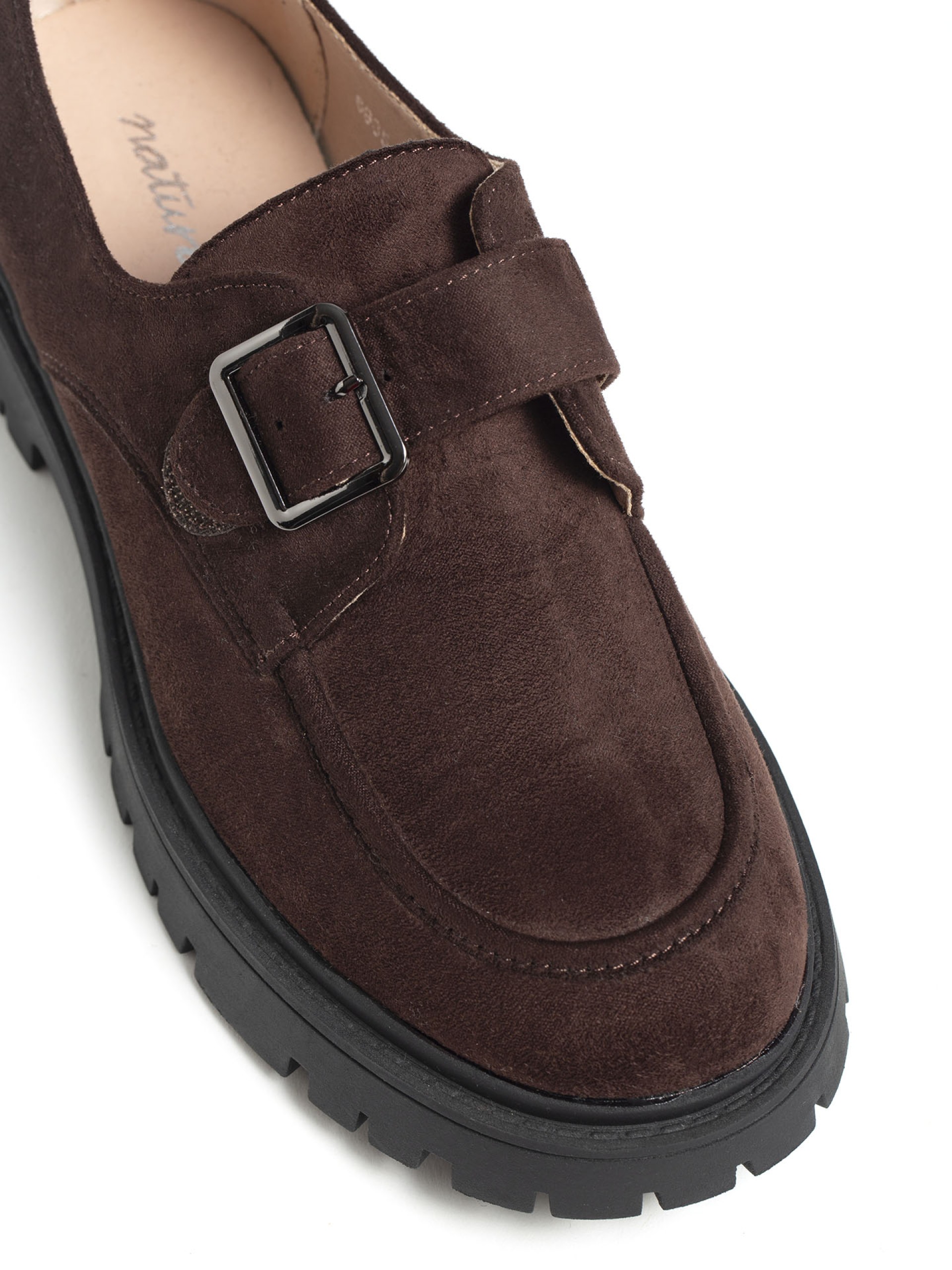 Loafer Com Fivela e Sola Tratorada