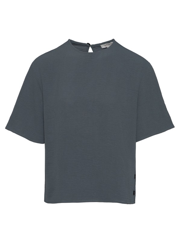 Blusa Solida com Botoes Blusa Solida com Botoes