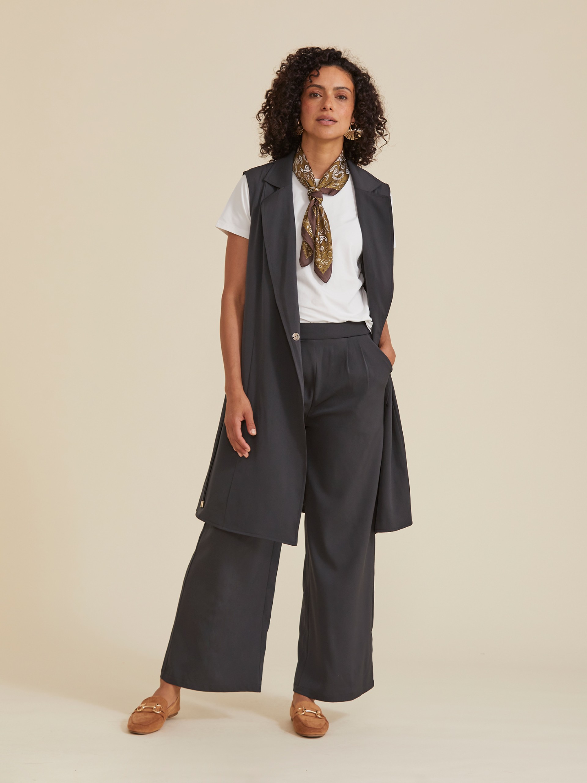 Colete Blazer com Cinto Fino