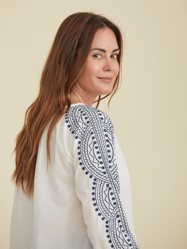 Blusa com Bordados
