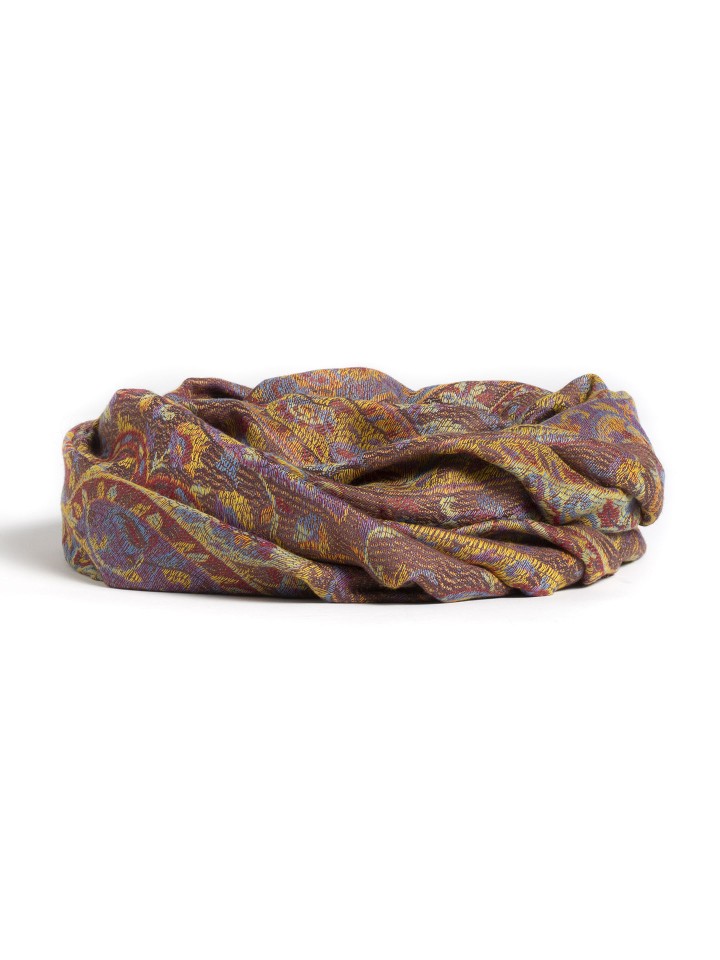 Pashmina Com Padrao Paisley
