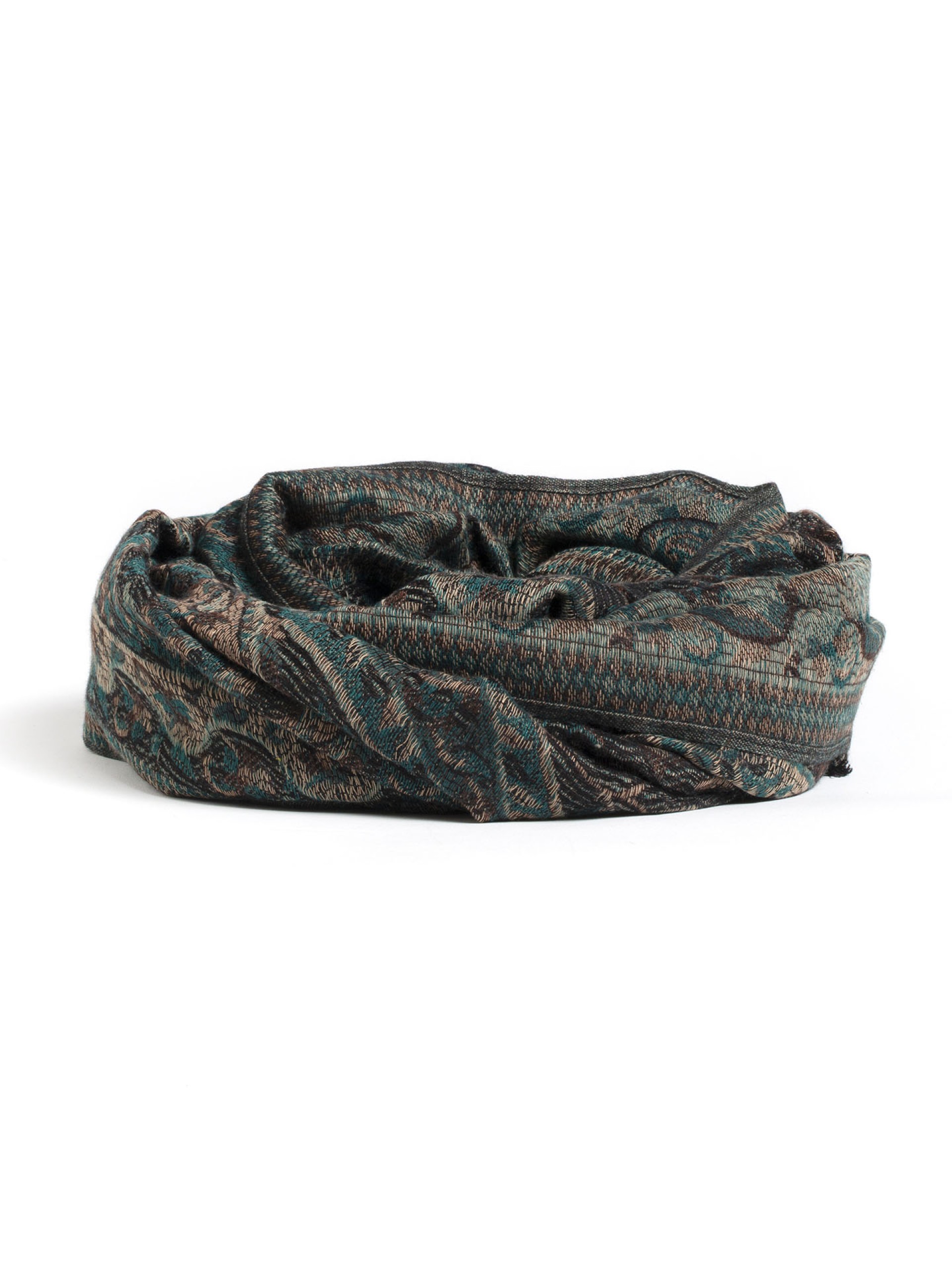 Pashmina Com Padrao Paisley