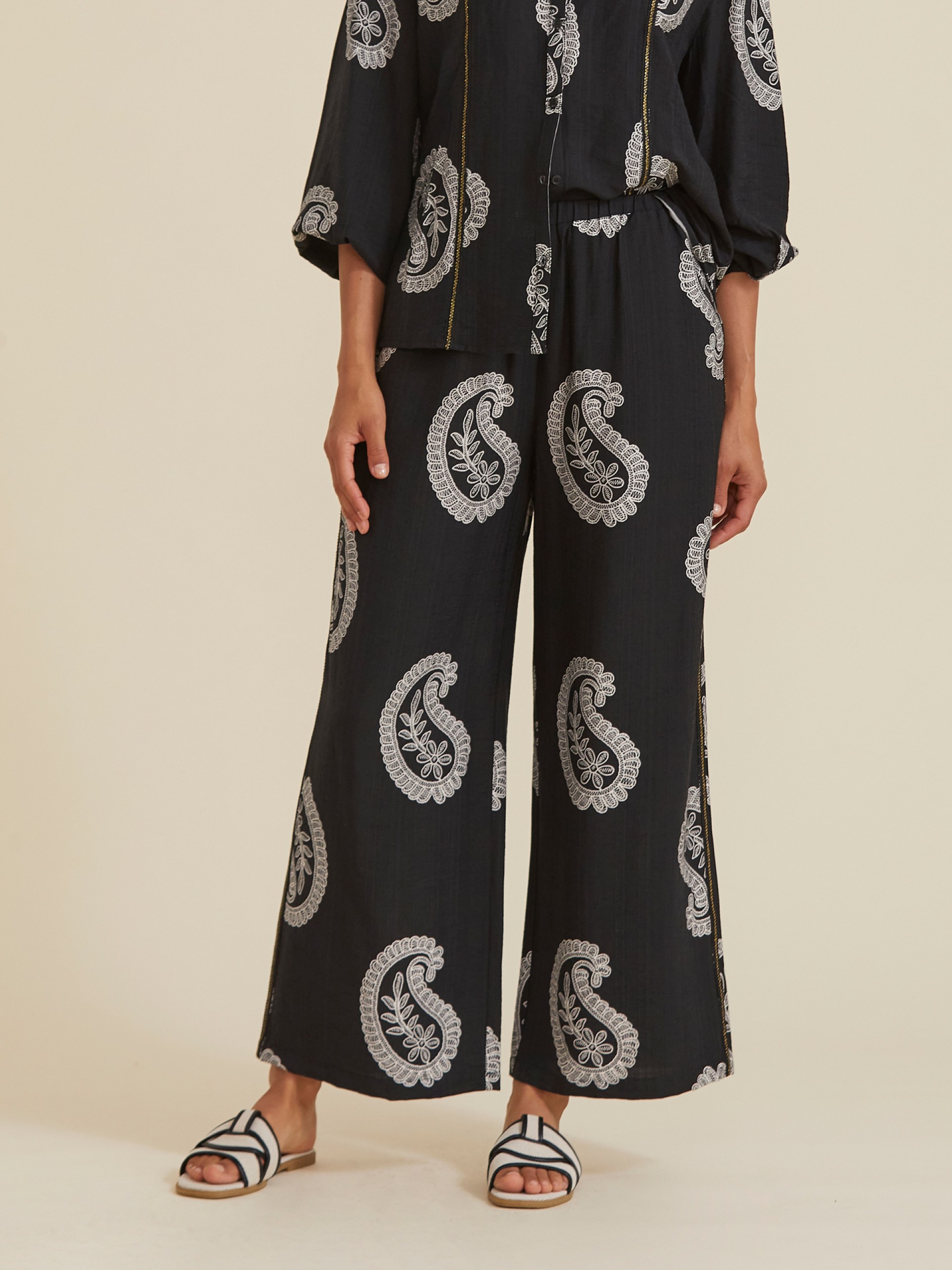 Calcas Pretas Estampadas