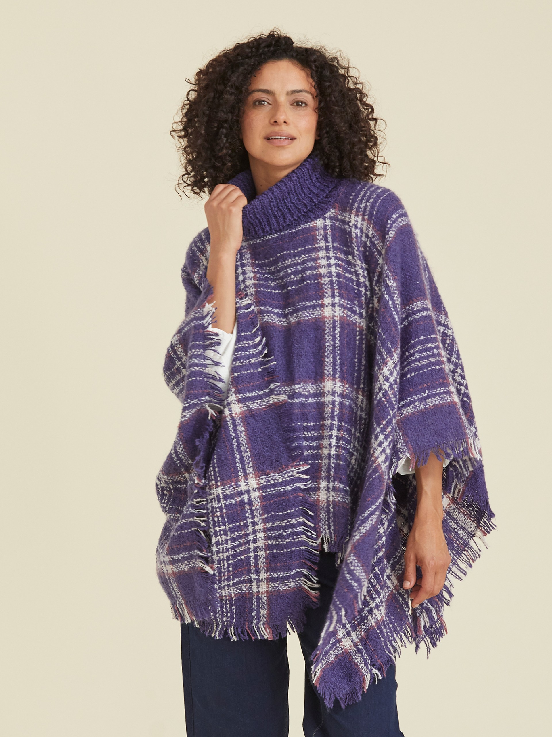 Poncho em Malha Roxo
