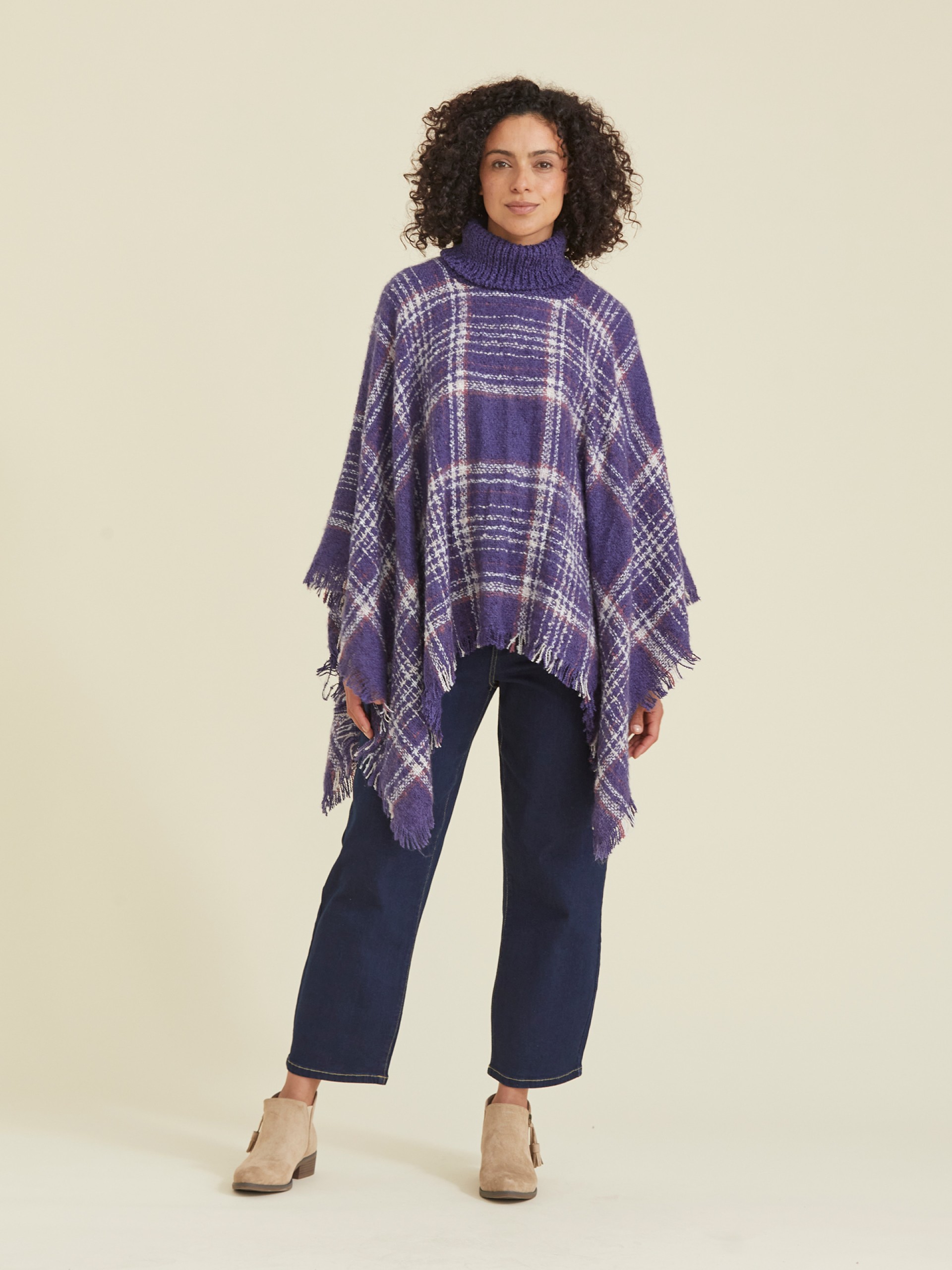 Poncho em Malha Roxo