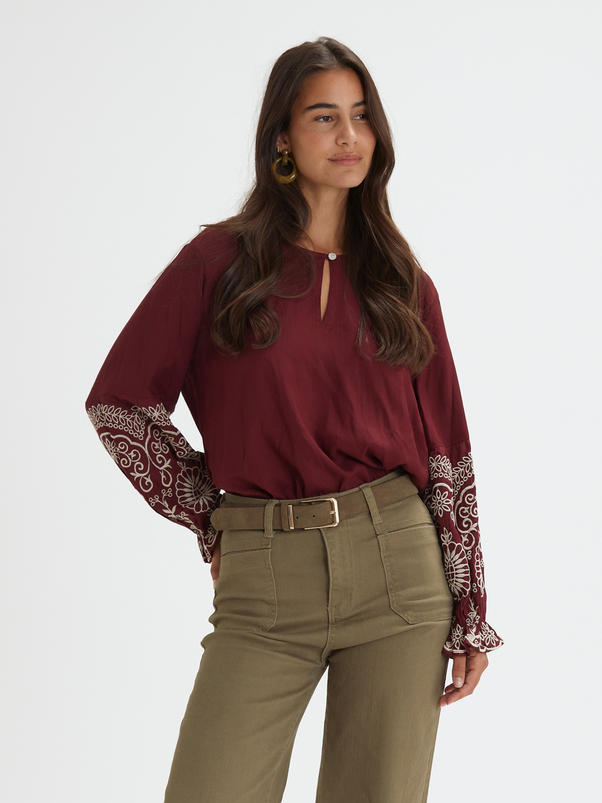 Blusa com Bordado Etnico