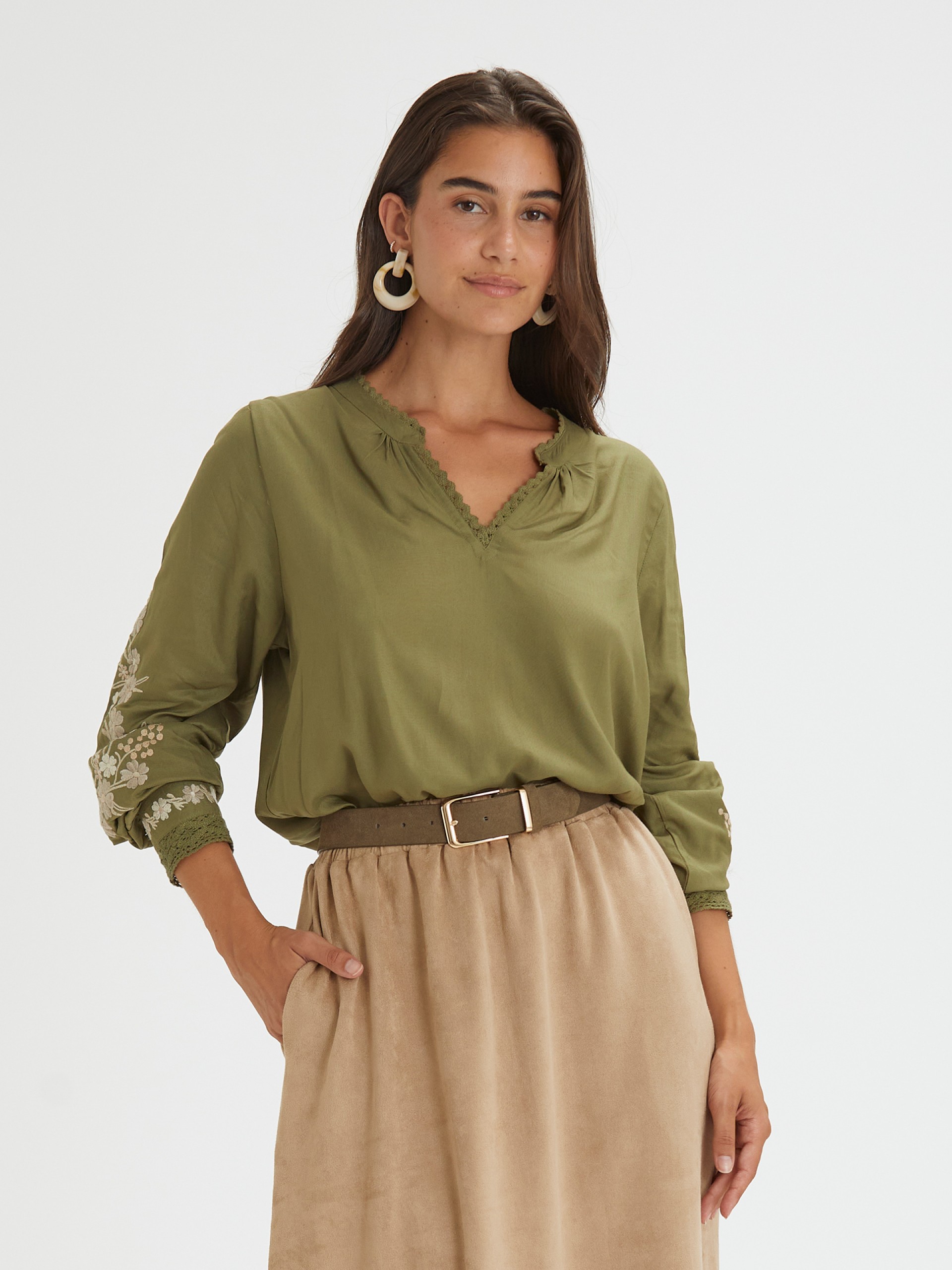 Blusa Verde com Bordados