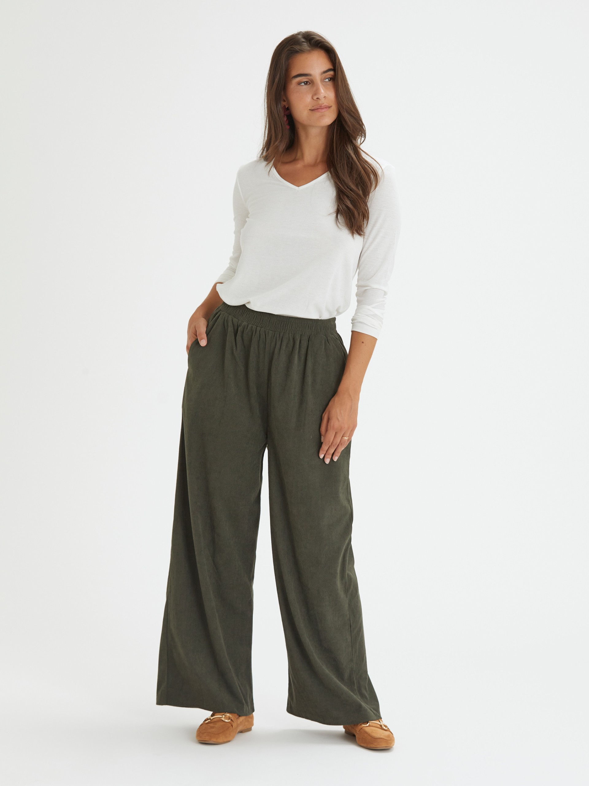 Calcas em Bombazine com Cintura Elastica