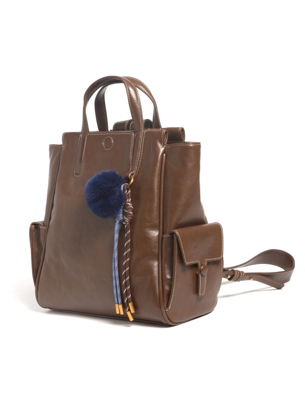 Mochila em Pele Sintetica com Pendente