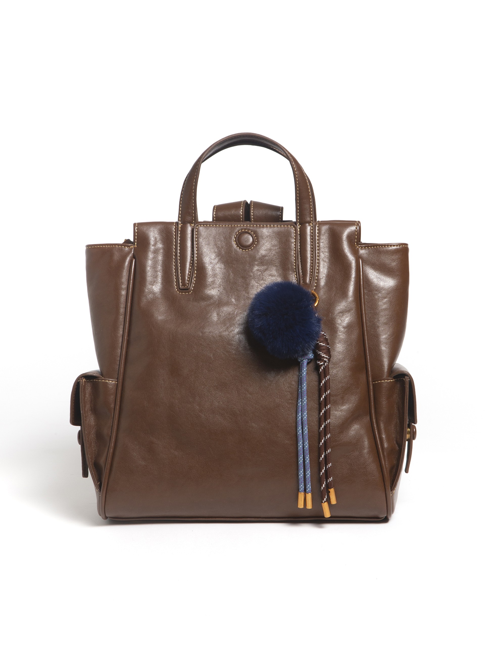 Mochila em Pele Sintetica com Pendente