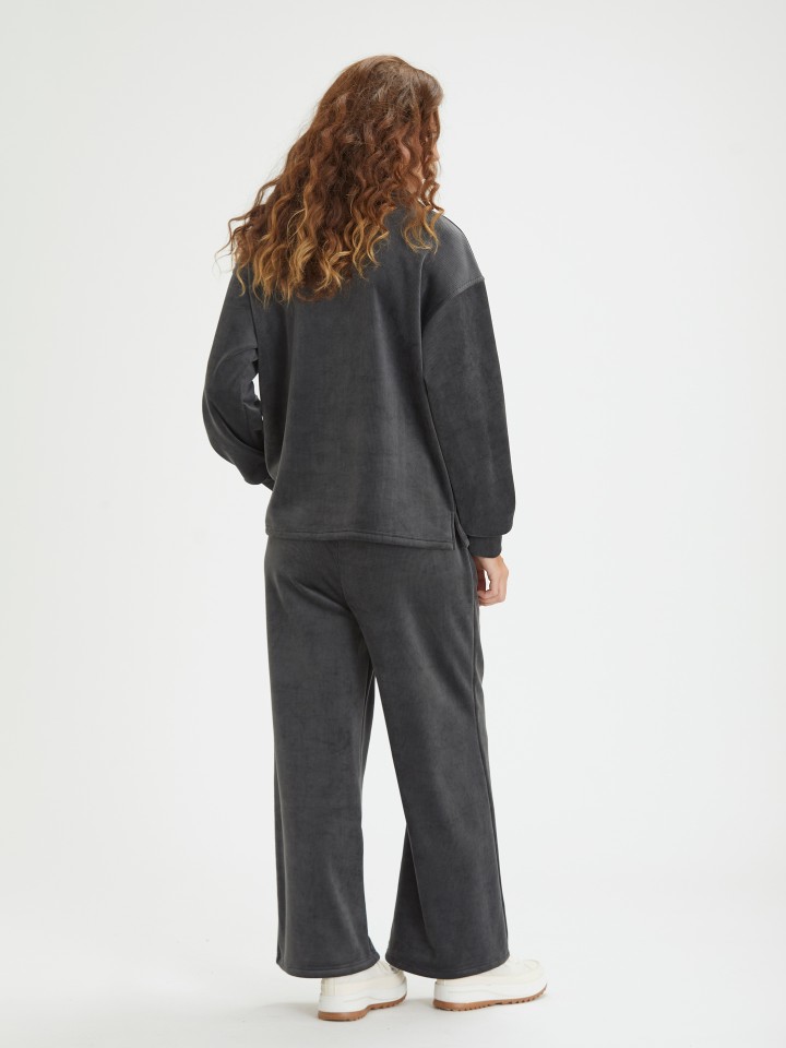 Calcas Corte Direito