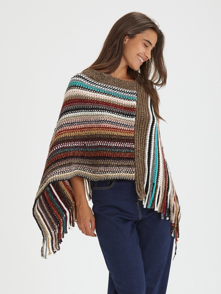Poncho em Malha Chenil