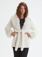 Casaco de Pelo Branco
