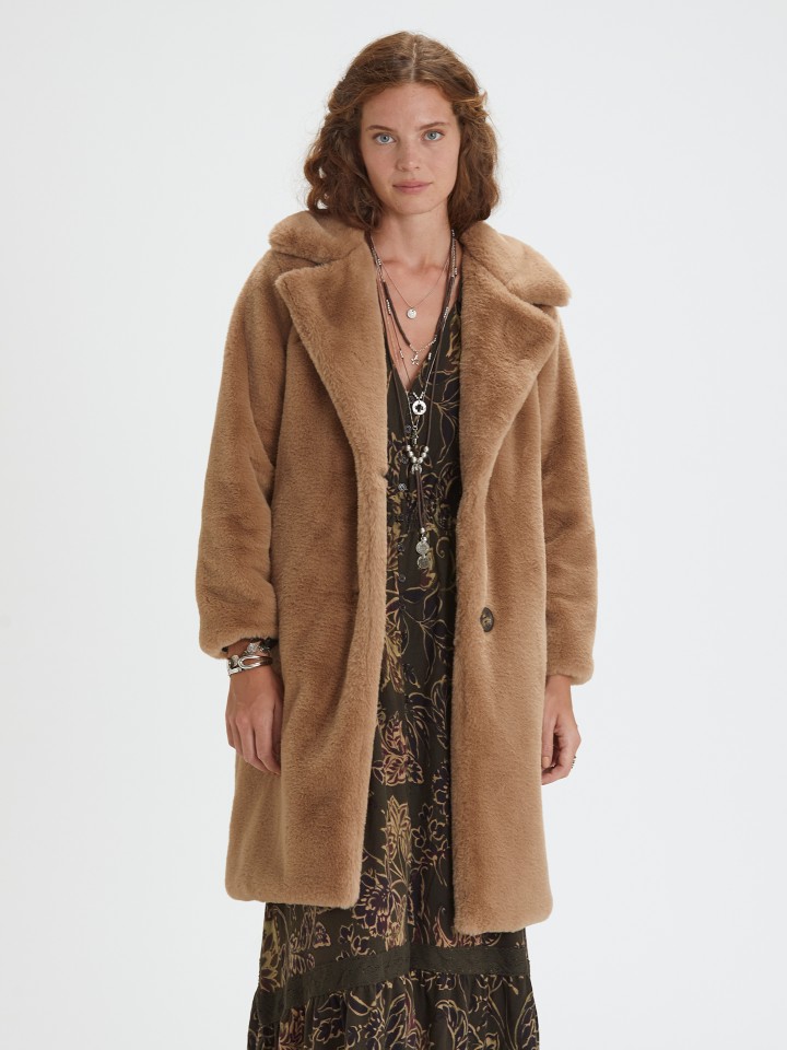 Casaco Comprido em Pelo