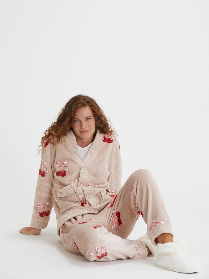 Pijama Cerejas