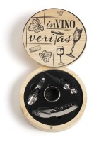 Conjunto de utensilios da vinho