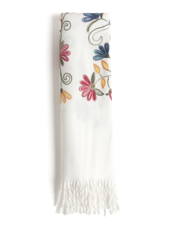 Cachecol Bordado com Franjas